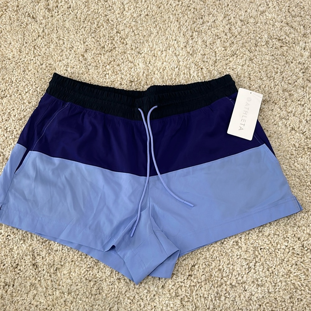 Athleta Oahu color block short, in cobalt blue with light blue and black Sz 16